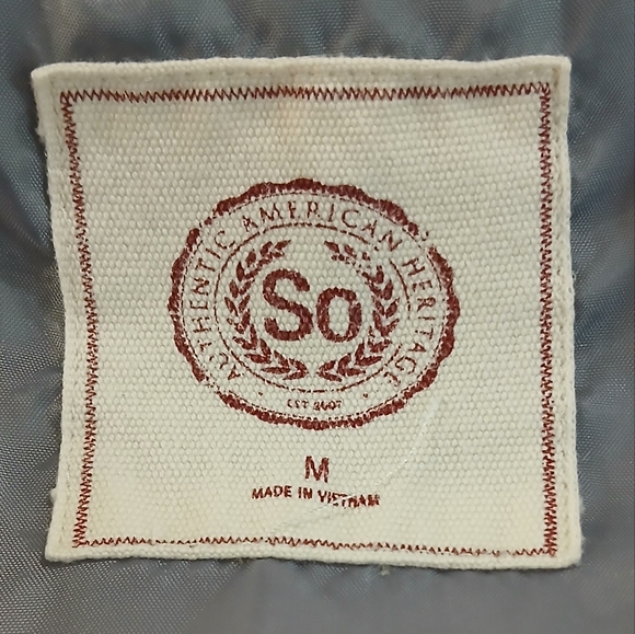 SO Authentic American Heritage sz M Black and Silver Zip Front Puffer Vest - Picture 3 of 8